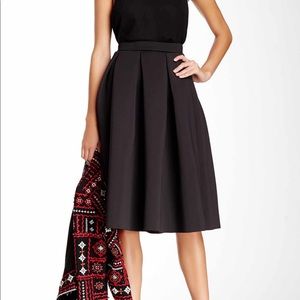 Nordstrom Soprano Scuba Full Midi Skirt